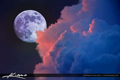 Figure in red robe floating to fulll moon clouds Poster 最大42%OFFクーポン