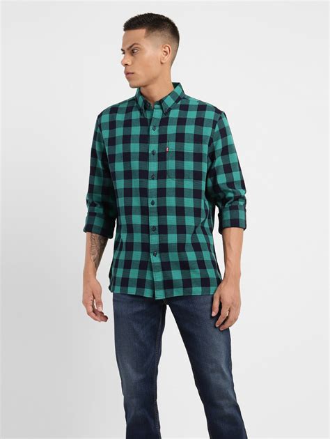 Men's Checkered Spread Collar Shirt – Levis India Store