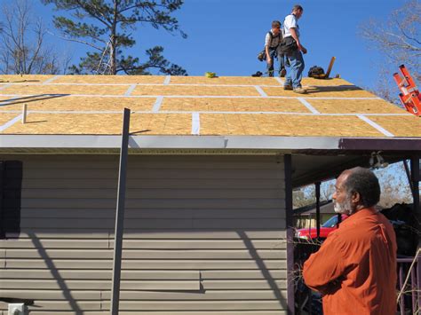 Faith fills in for FEMA in storm-damaged Southwest Louisiana • Louisiana Illuminator