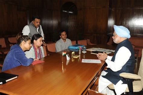 Family of Indian Sailor Jailed in Togo Meets PM Manmohan Singh; Captain ...