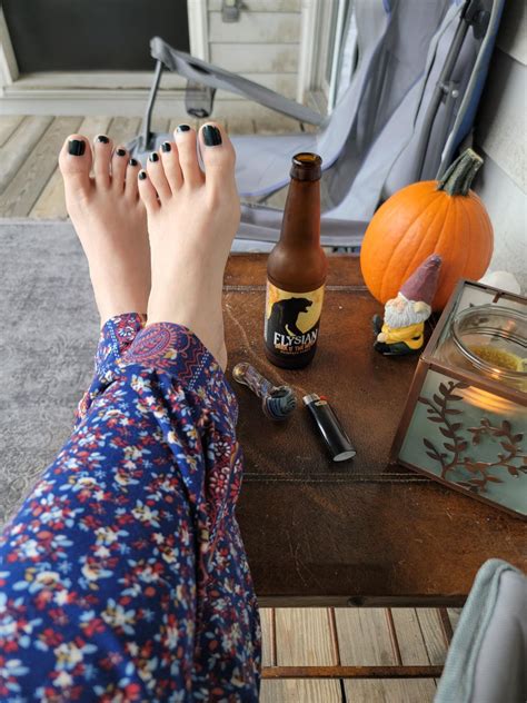 Public feet : r/feet