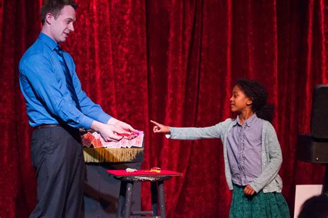 St. Charles resident to bring magical feats to Scarecrow Festival ...