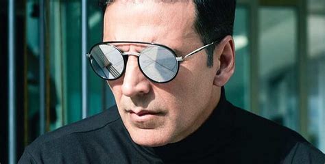 Akshay Kumar Has Found His Twin Brother In Kashmir Desi People Wonder ...