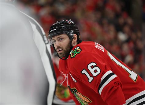 NHL Rumors: Blackhawks Center's Trade Market Could Heat Up