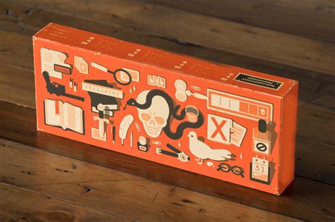 Secret Hitler: Classic Social Deduction Game - Ages 12+ : Amazon.in ...