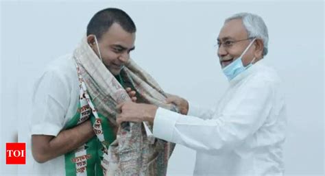 With eye on Tarapur by-polls, JD(U) inducts veteran Kushwaha leader ...