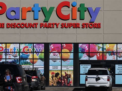 Party City files for bankruptcy and plans to shutter nationwide | WGCU News | PBS & NPR for ...