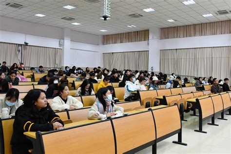 法学院举办“大学生安全防范教育”讲座