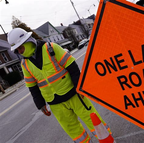 Careers as Flagger – Flagger Traffic Control
