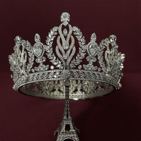 ROYALE Luxurious Wedding Full Crown for Royal Wedding | Crystal bridal tiaras, Queen jewelry ...