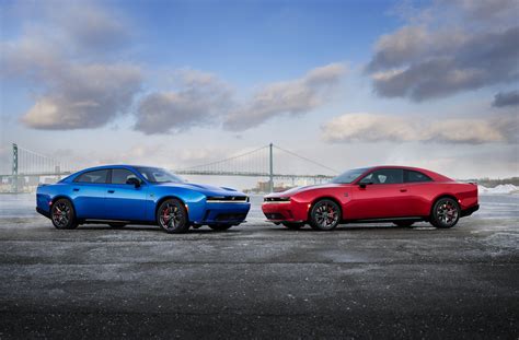 Four-door Dodge Charger Daytona launches for 2026 model year – Empty Tank