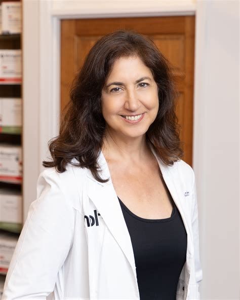 Dr. Taz Bhatia, MD, FAAP, ABOIM, D-ABLM, IFM-CP | Hol