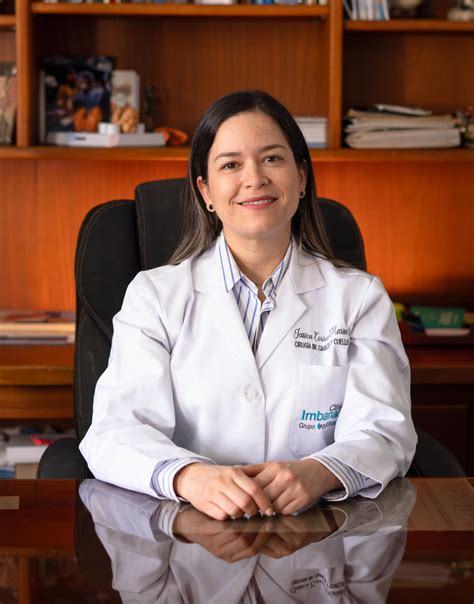 Acerca de mi - Dra Jessica Correa