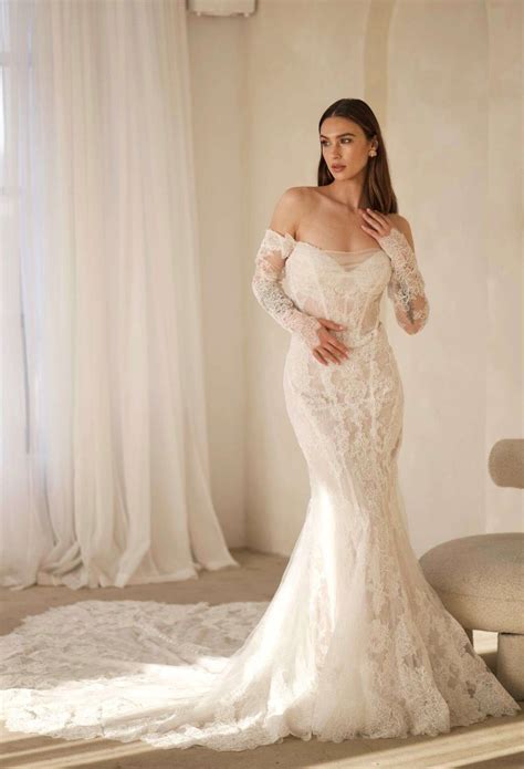 Winter lace wedding dress 60 photos - Vianawedding.com