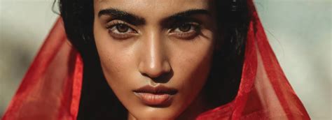 Red Organza Saree Styling Tips & How to Wear – Indidha