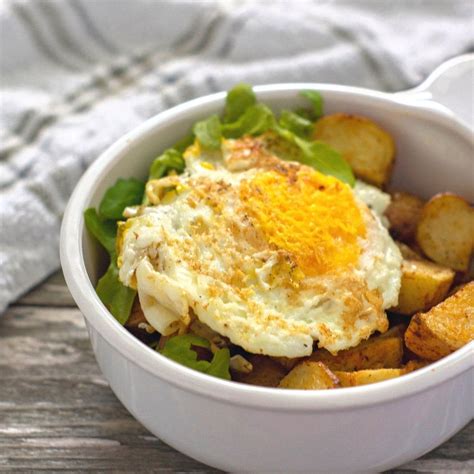 Eggs Over Hard: How to Make Perfectly Fried Eggs - Yum in the Kitchen