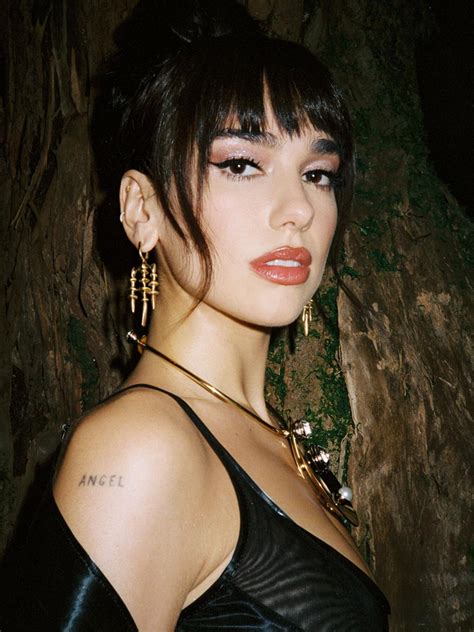 Fuss-free bun hairstyles to cop right now!