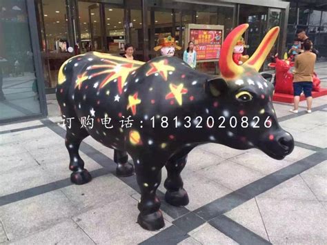彩绘牛雕塑，玻璃钢动物 - 卓景雕塑公司