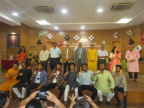 DMI Carnival 2022- 'MERAKI' - Dr Moonje Institute Of Management ...