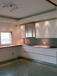 soffitto con faretti abbassamento in cartongesso con faretti kitchen nel 2019 soffitto con faretti abbassamento in cartongesso con faretti kitchen nel 2019