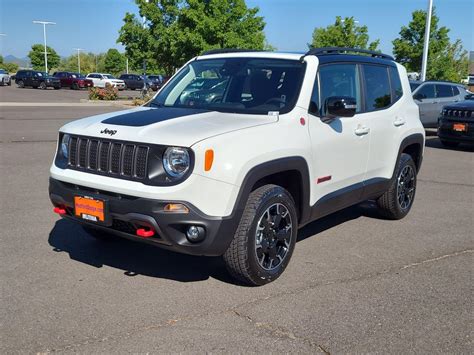 Jeep Renegade Trailhawk White