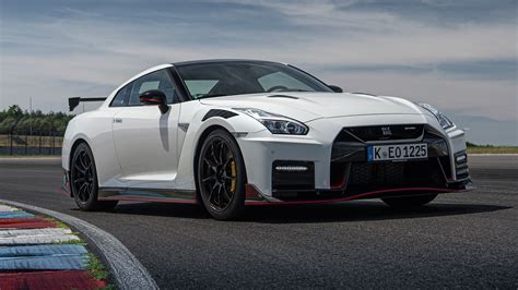 2020 Nissan GT-R Nismo First Drive: The Art of Continuous Improvement