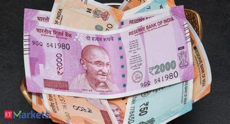 Rupee: Rupee plunges 40 paise to 69.20 against US dollar - The Economic ...