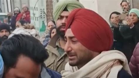 Ranjit Bawa was seen crying after seeing the dead body of Deputy Vohra ...