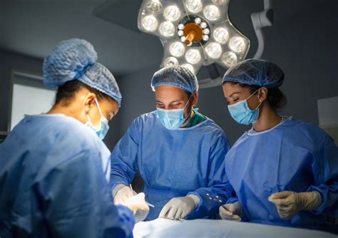 Best Laparoscopic Surgery Doctor in Hosur | Dr.B. Kathiravan | Malar ...