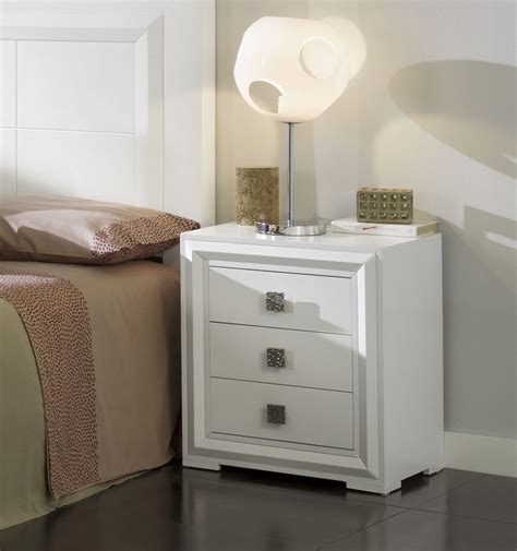 decoración | Mesitas de noche blancas, Mesitas de noche vintage ...