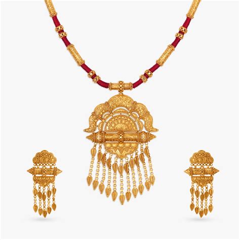 Opulent Shera Inspired Necklace Set