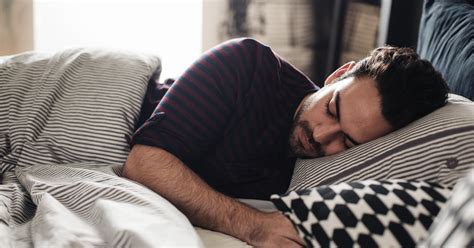 Researchers Are Looking For People Who Can Lie In Bed For 2 Months, To ...