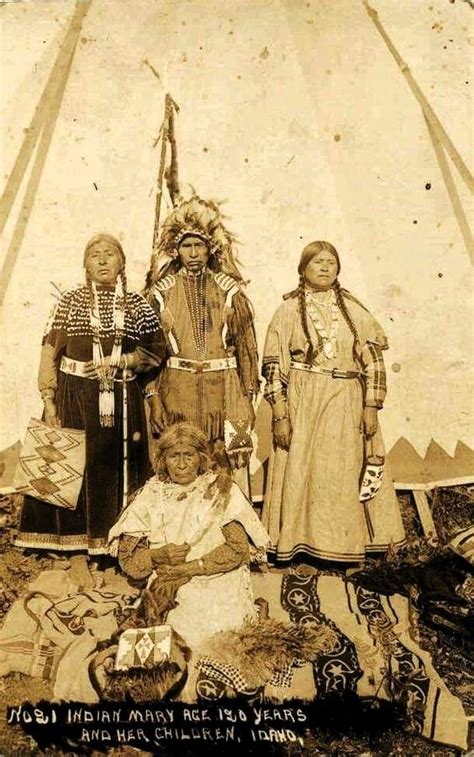 Chinook Indian Clothing: Traditional Designs & Styles