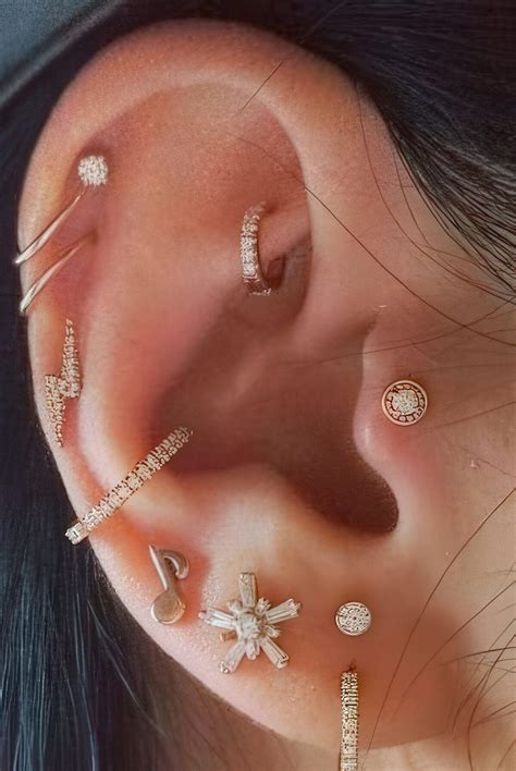 15 Trendy Tragus Piercing Ideas To Try - Styleoholic