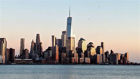 Download wallpaper 1920x1080 city, buildings, water, birds full hd ...