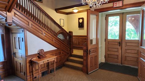 Introvigne Funeral Home, Inc - Stafford Springs, CT