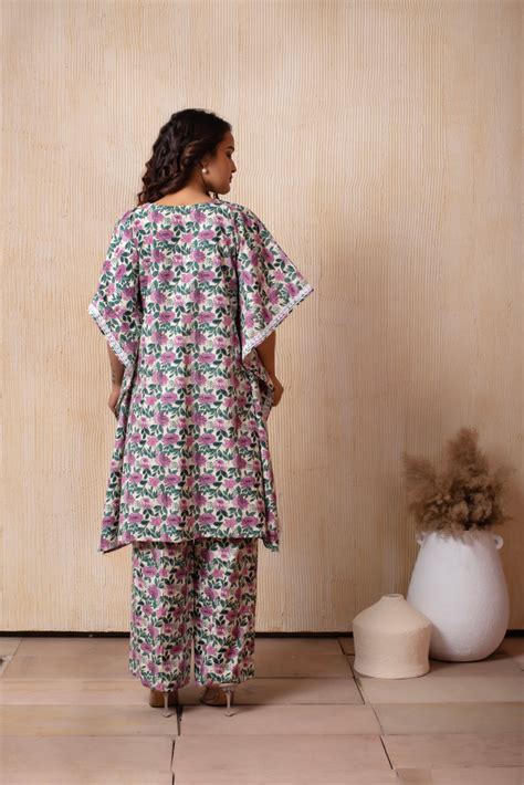 DHOOP CHAAV WHITE COTTON PURPLE PHOOL JAAL KAFTAN PANT SET – Pomcha Jaipur