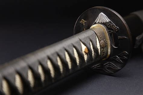 Katana vs Wakizashi: Similarities, Differences and Usage