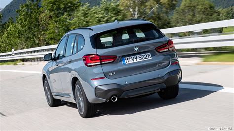 2021 BMW X1 xDrive25e - Rear | Caricos