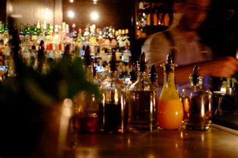 Close-up of beer glass on table | Premium Photo