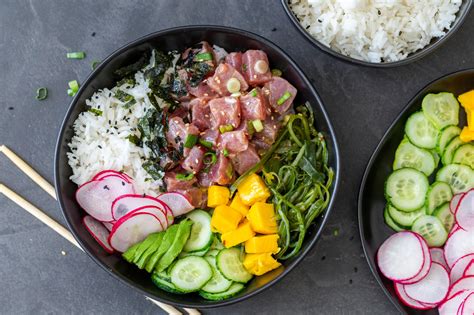 Hawaiian Poke Bowl (THE BEST) - Momsdish