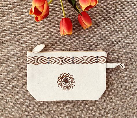Buy Hand Painted Bag Online In India - Sumaavi India