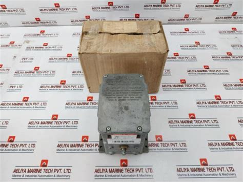 Honeywell M7284C1083 Modutrol Iv Motor 24/120/230V 50/60Hz 15Va 30Sec ...