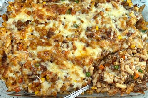 Cheesy French onion beef pasta bake recipe | Recipe Cart | Recipe Cart