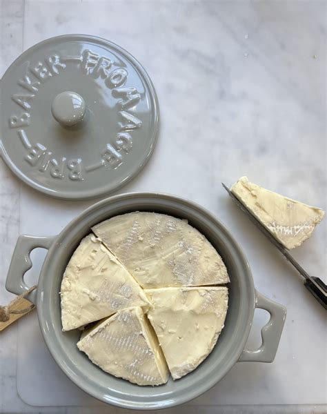 Baked Brie with Jam - MY 100 YEAR OLD HOME