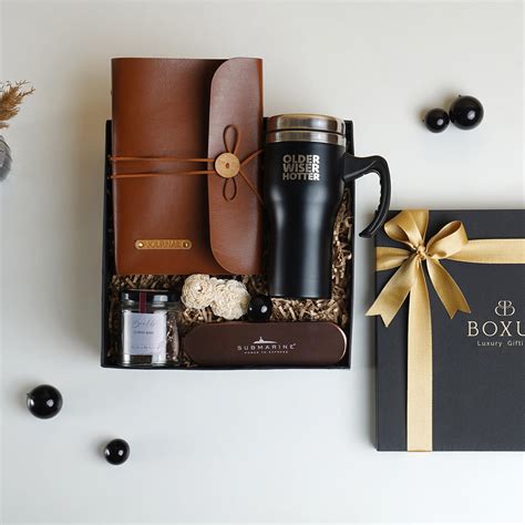 Premium Personalized Gift Hampers | Online Gift Company in India ...