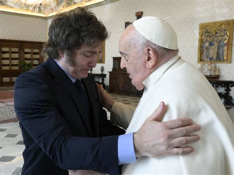 Ante el deterioro social, el Papa pide dejar de lado "lo que divide"