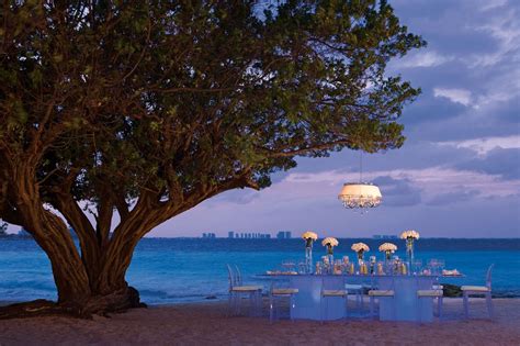 Dreams Sands Cancun Resort & Spa Weddings | 2025 Costs