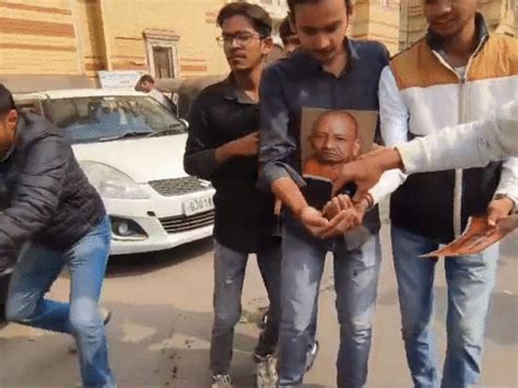 Vadodara Youth Congress Protest Shankaracharya Insult | Police Detain ...