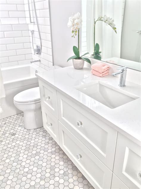 25 Fantastic Timeless Bathroom Designs - Home Decoration and ...